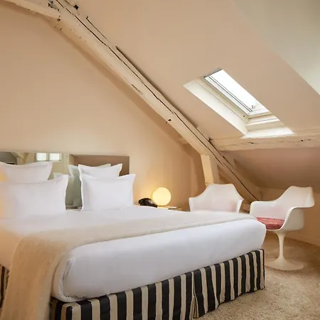 Hotel Du Petit Moulin, Haute Couture By Lacroix