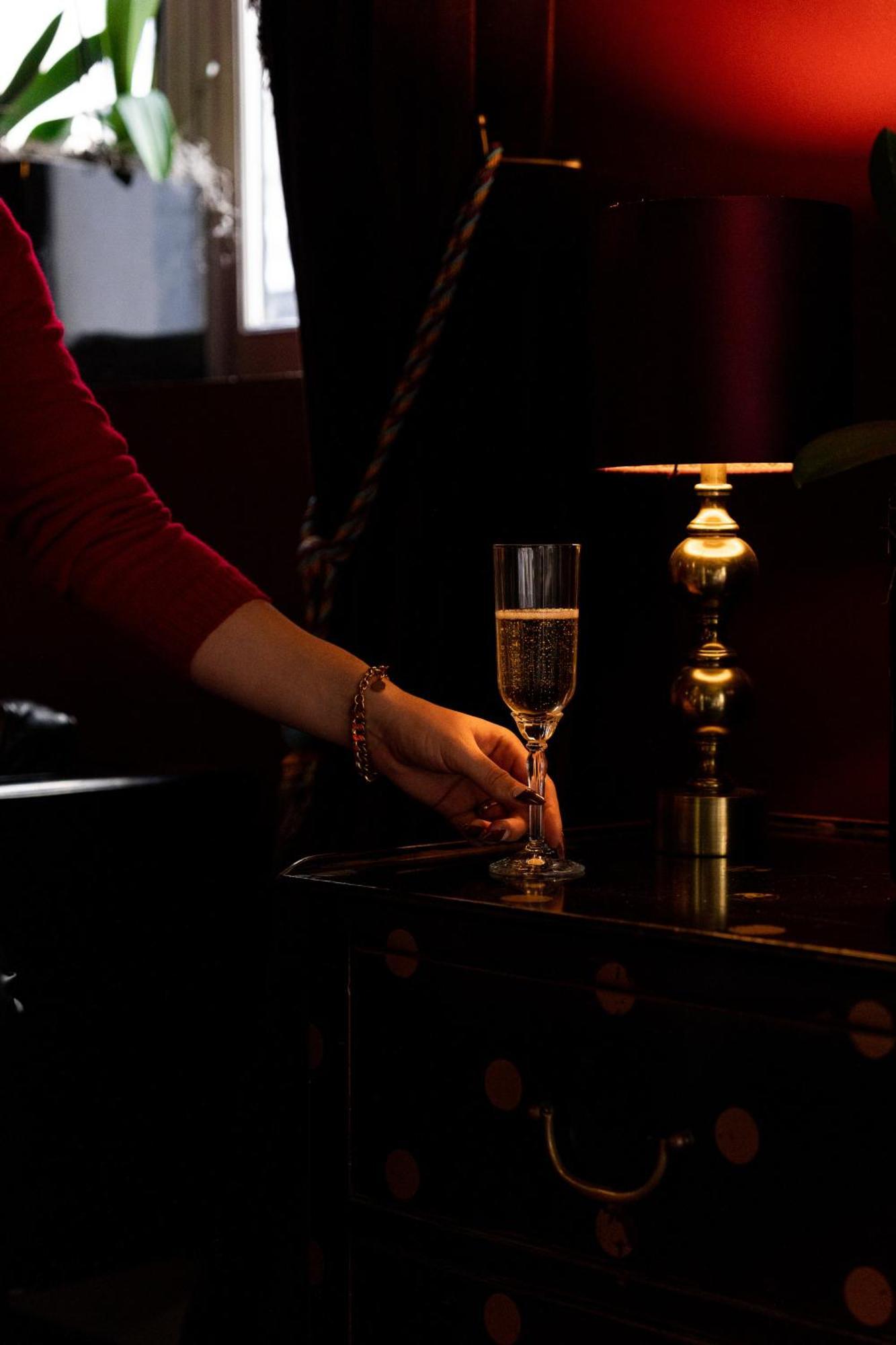 Hotel Du Petit Moulin, Haute Couture By Lacroix Parigi