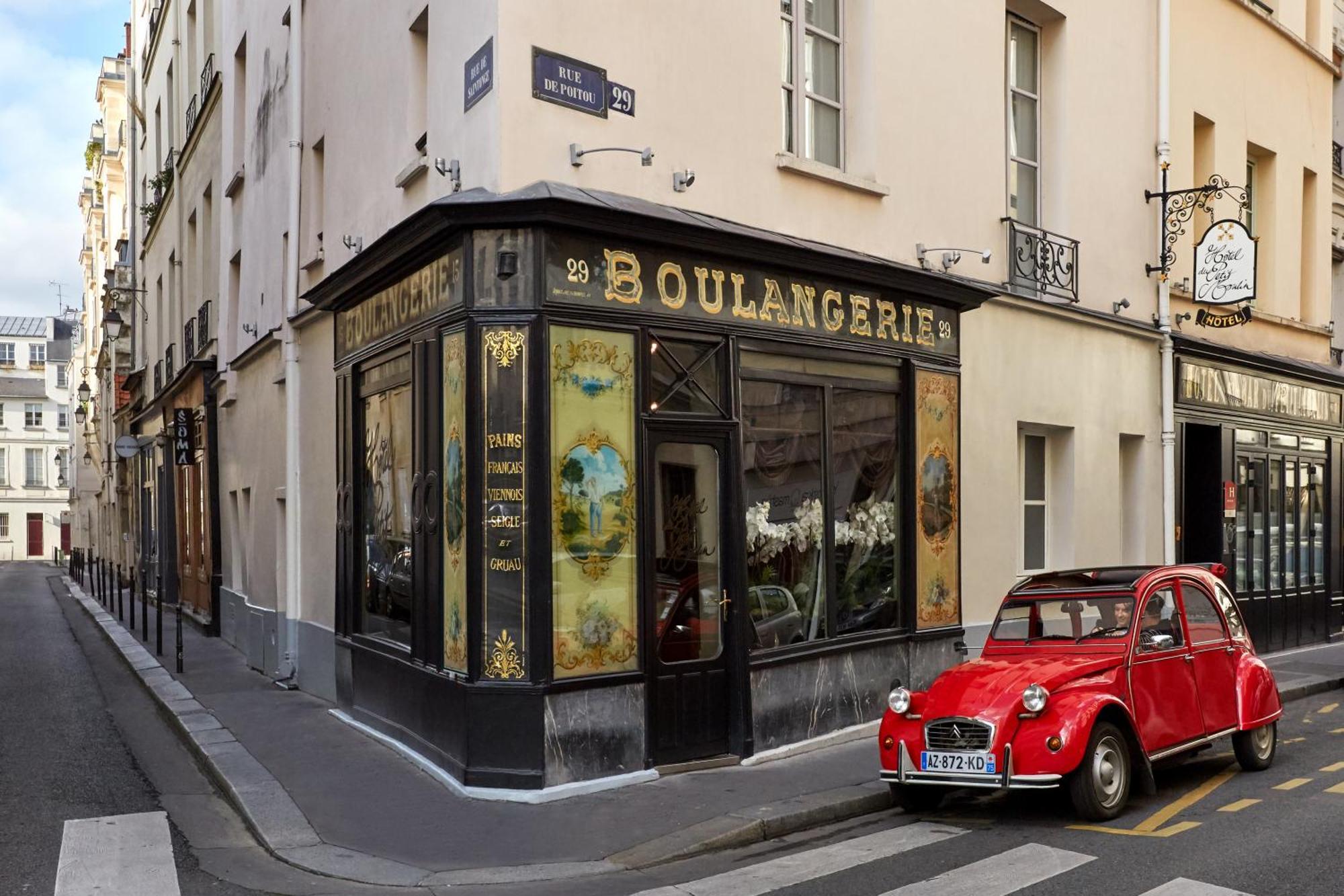 Du Petit Moulin, Haute Couture By Lacroix Hotel 4*