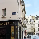 Hotel Du Petit Moulin, Haute Couture Hotel By Lacroix